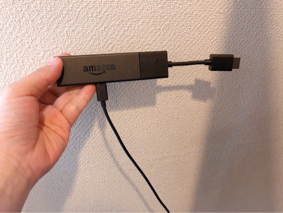 Fire TV StickとHDMI延長ケーブルをつなぐ