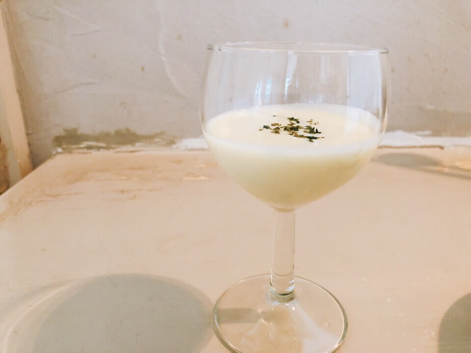 スープのグラスが可愛い