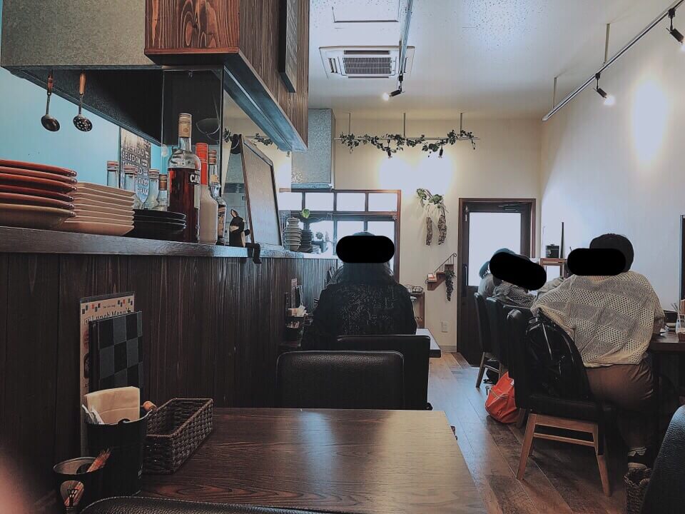 デリカフェうさぎの店内