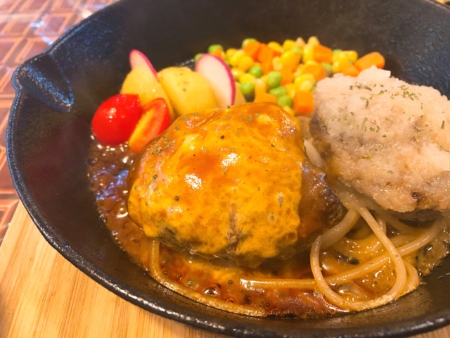 ツヂノハチヤのハンバーグ