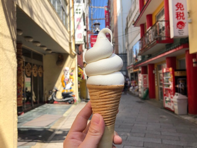 KITCHEN CAFE LAOLEEの杏仁ソフトクリーム