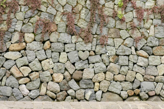 眼鏡橋のハートストーンのi love you